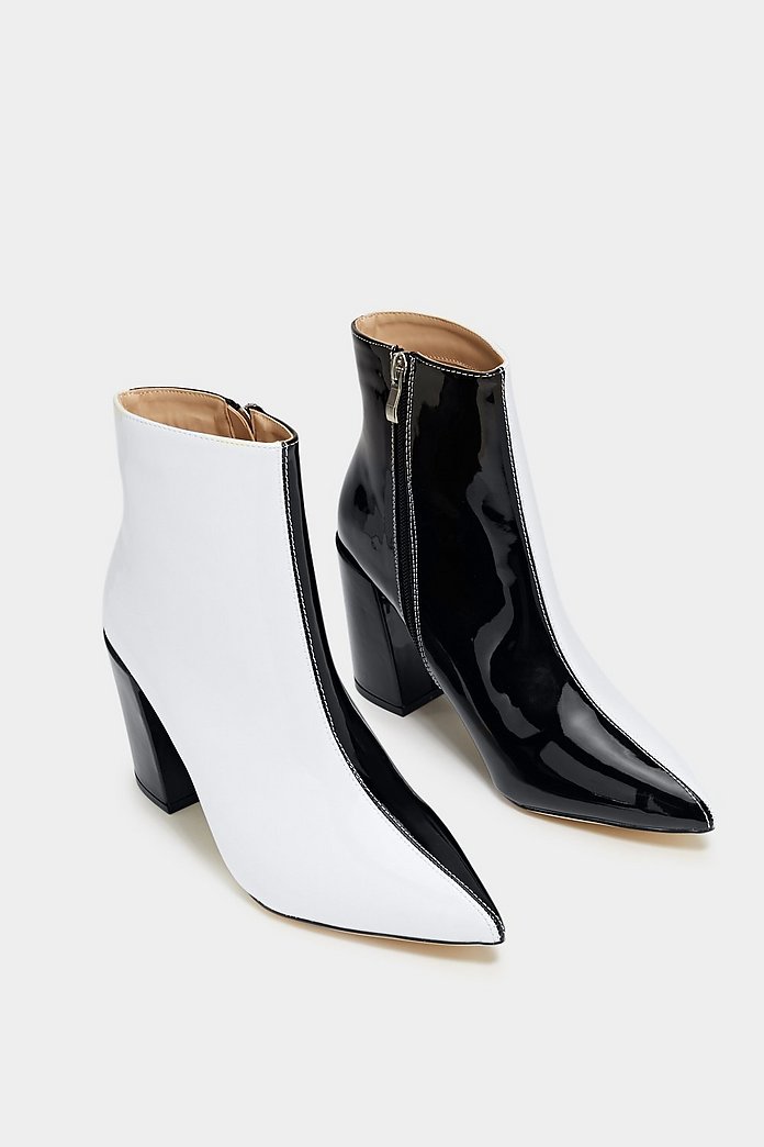 Double take two-tone boot- Nasty Gal