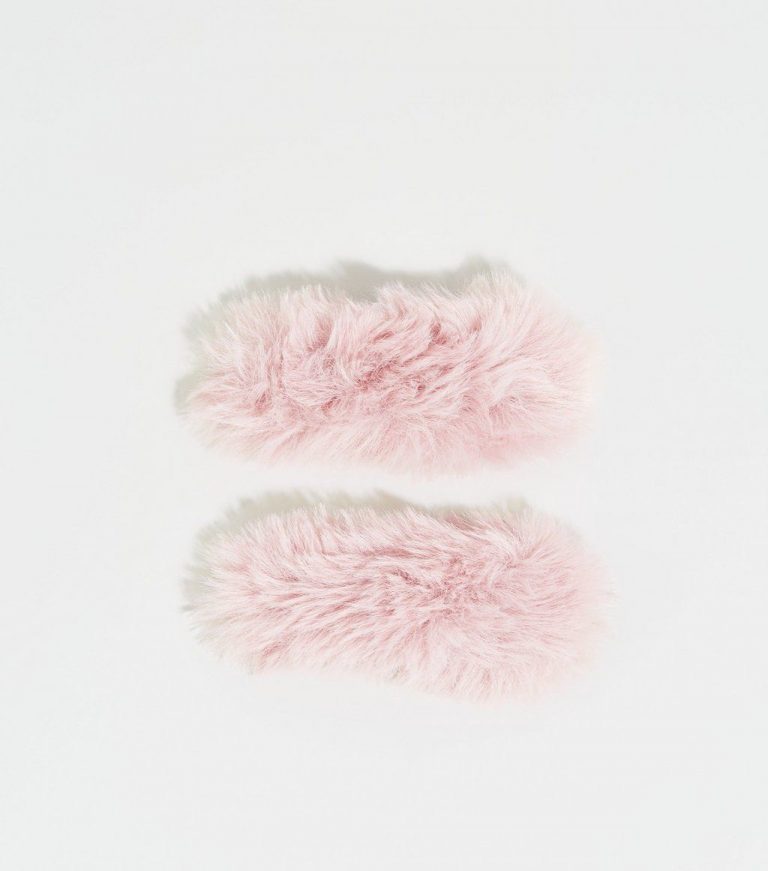 2 pack mid pink faux fur hair clips- New Look